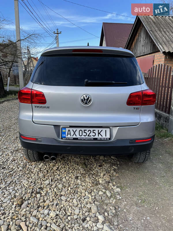 Позашляховик / Кросовер Volkswagen Tiguan 2016 в Івано-Франківську