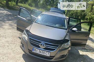 Внедорожник / Кроссовер Volkswagen Tiguan 2012 в Полтаве