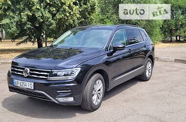 Позашляховик / Кросовер Volkswagen Tiguan 2018 в Запоріжжі