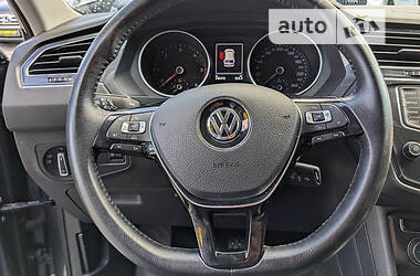 Позашляховик / Кросовер Volkswagen Tiguan 2016 в Мукачевому