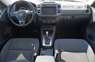 Позашляховик / Кросовер Volkswagen Tiguan 2014 в Чернівцях
