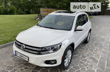 Внедорожник / Кроссовер Volkswagen Tiguan 2013 в Полтаве