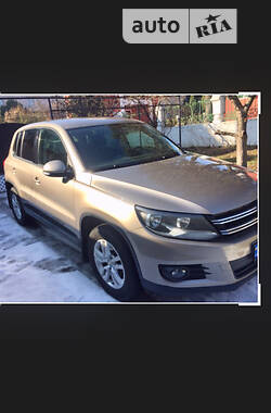 Позашляховик / Кросовер Volkswagen Tiguan 2011 в Ужгороді