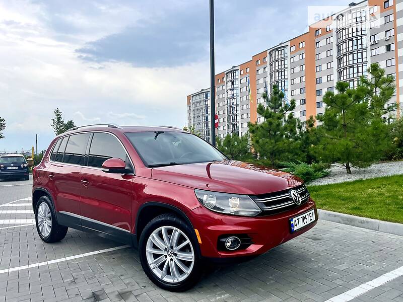 Внедорожник / Кроссовер Volkswagen Tiguan 2012 в Ивано-Франковске