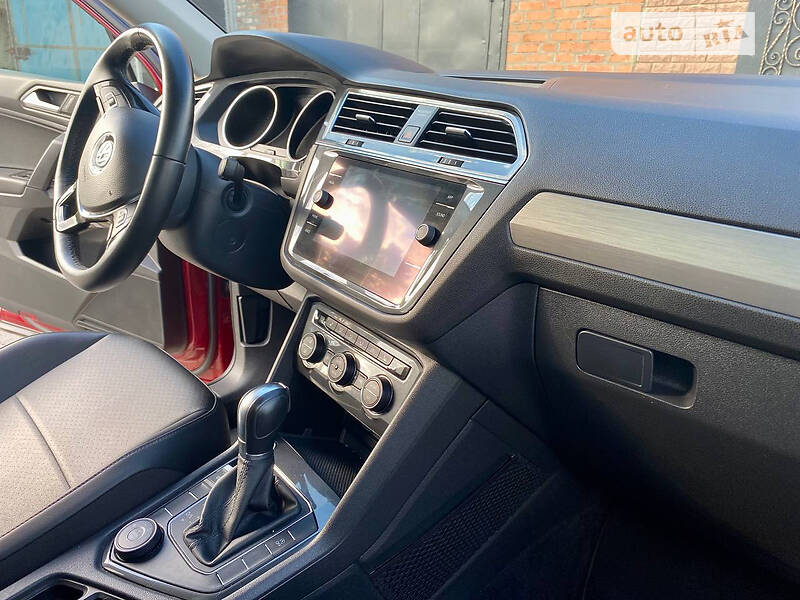 Внедорожник / Кроссовер Volkswagen Tiguan 2018 в Лебедине фото 15 Внедорожник / Кроссовер Volkswagen Tiguan 2018 в Лебедине