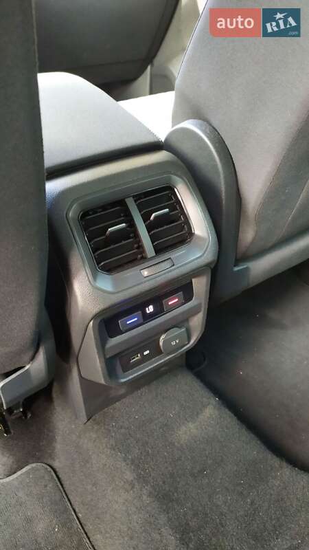 Внедорожник / Кроссовер Volkswagen Tiguan 2018 в Трускавце