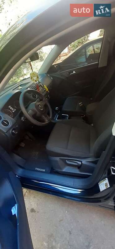 Хэтчбек Volkswagen Tiguan 2011 в Рахове