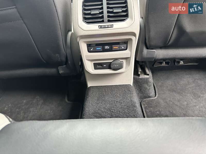 Позашляховик / Кросовер Volkswagen Tiguan 2017 в Києві