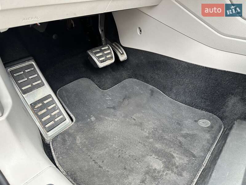 Позашляховик / Кросовер Volkswagen Tiguan 2017 в Києві