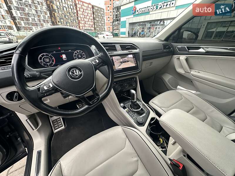Позашляховик / Кросовер Volkswagen Tiguan 2017 в Києві