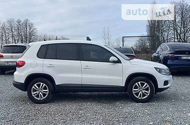 Внедорожник / Кроссовер Volkswagen Tiguan 2014 в Львове