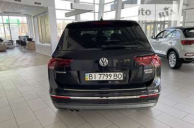 Позашляховик / Кросовер Volkswagen Tiguan 2017 в Полтаві