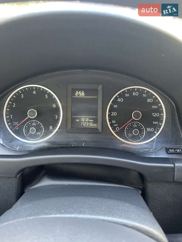 Внедорожник / Кроссовер Volkswagen Tiguan 2010 в Ужгороде