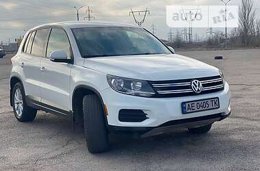 Внедорожник / Кроссовер Volkswagen Tiguan 2017 в Днепре