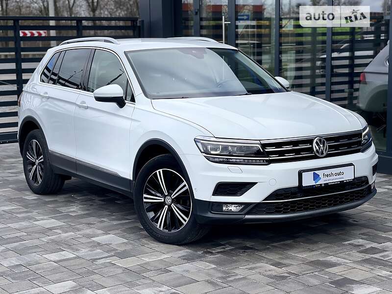 Позашляховик / Кросовер Volkswagen Tiguan 2018 в 
