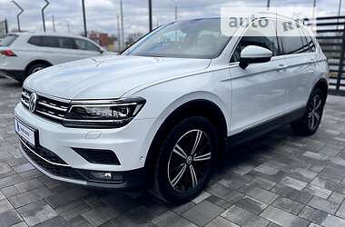 Позашляховик / Кросовер Volkswagen Tiguan 2018 в 