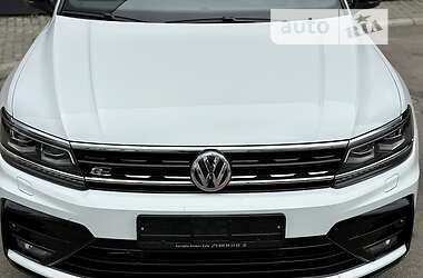 Внедорожник / Кроссовер Volkswagen Tiguan 2020 в 