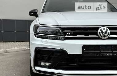 Внедорожник / Кроссовер Volkswagen Tiguan 2020 в 