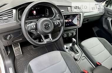 Внедорожник / Кроссовер Volkswagen Tiguan 2020 в 