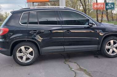 Внедорожник / Кроссовер Volkswagen Tiguan 2009 в 