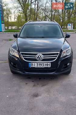 Внедорожник / Кроссовер Volkswagen Tiguan 2009 в 