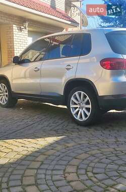 Внедорожник / Кроссовер Volkswagen Tiguan 2014 в Харькове