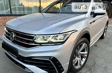 Внедорожник / Кроссовер Volkswagen Tiguan 2021 в Киеве