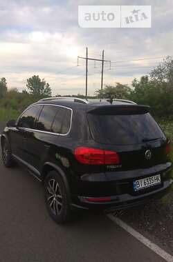 Позашляховик / Кросовер Volkswagen Tiguan 2016 в Полтаві