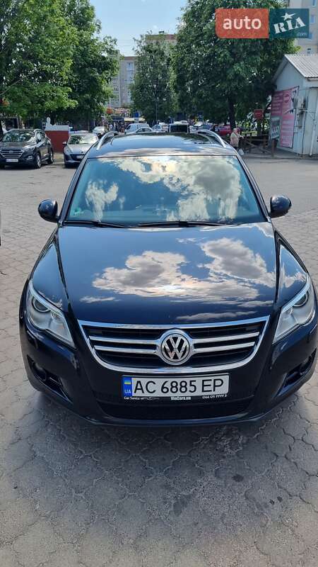 Внедорожник / Кроссовер Volkswagen Tiguan 2010 в Луцке