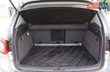 Внедорожник / Кроссовер Volkswagen Tiguan 2011 в 