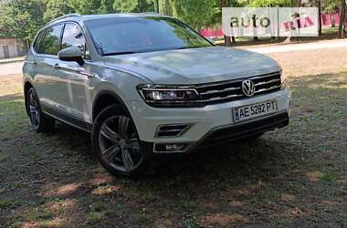 Внедорожник / Кроссовер Volkswagen Tiguan 2019 в Кривом Роге