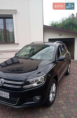 Внедорожник / Кроссовер Volkswagen Tiguan 2012 в Львове