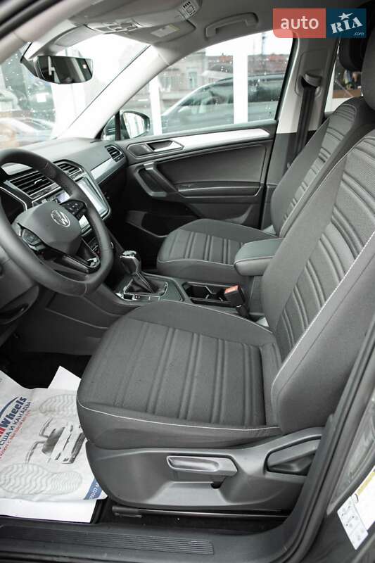 Внедорожник / Кроссовер Volkswagen Tiguan 2021 в Черновцах