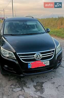 Внедорожник / Кроссовер Volkswagen Tiguan 2009 в Львове