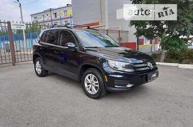 Внедорожник / Кроссовер Volkswagen Tiguan 2015 в Харькове