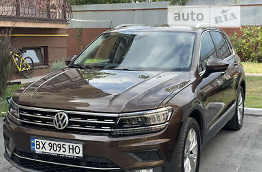 Позашляховик / Кросовер Volkswagen Tiguan 2017 в Києві