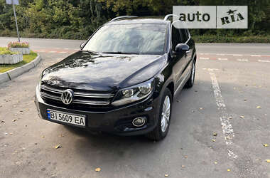 Внедорожник / Кроссовер Volkswagen Tiguan 2013 в 