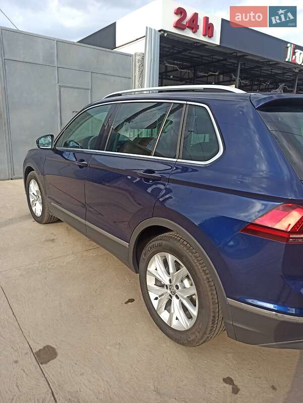 Внедорожник / Кроссовер Volkswagen Tiguan 2018 в Вознесенске
