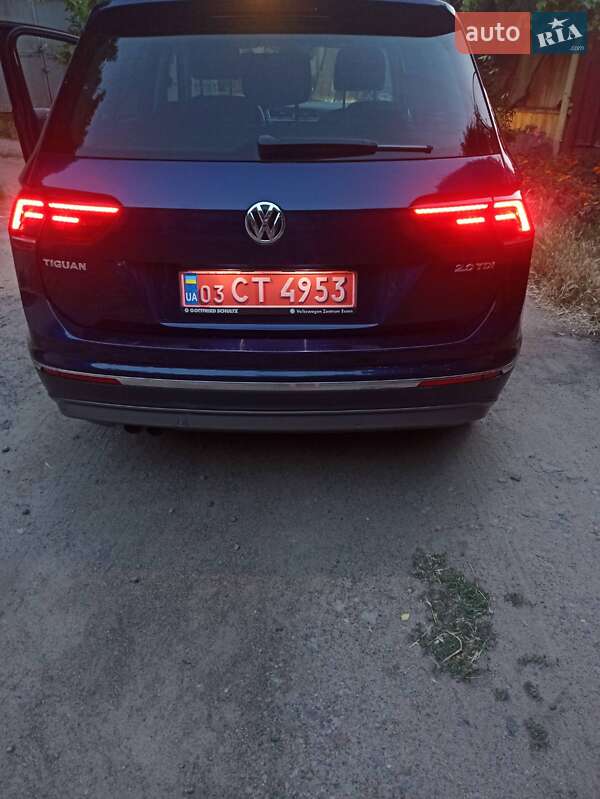 Внедорожник / Кроссовер Volkswagen Tiguan 2018 в Вознесенске