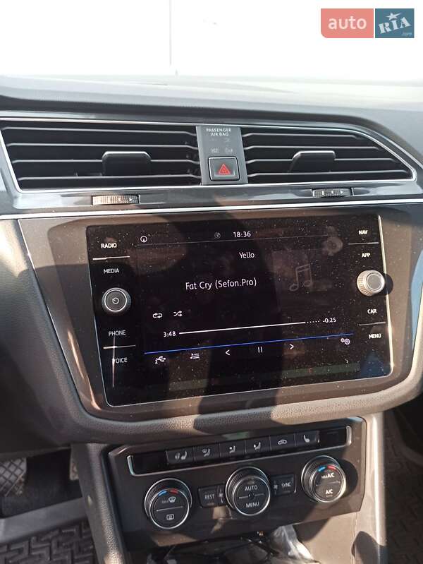 Внедорожник / Кроссовер Volkswagen Tiguan 2018 в Вознесенске