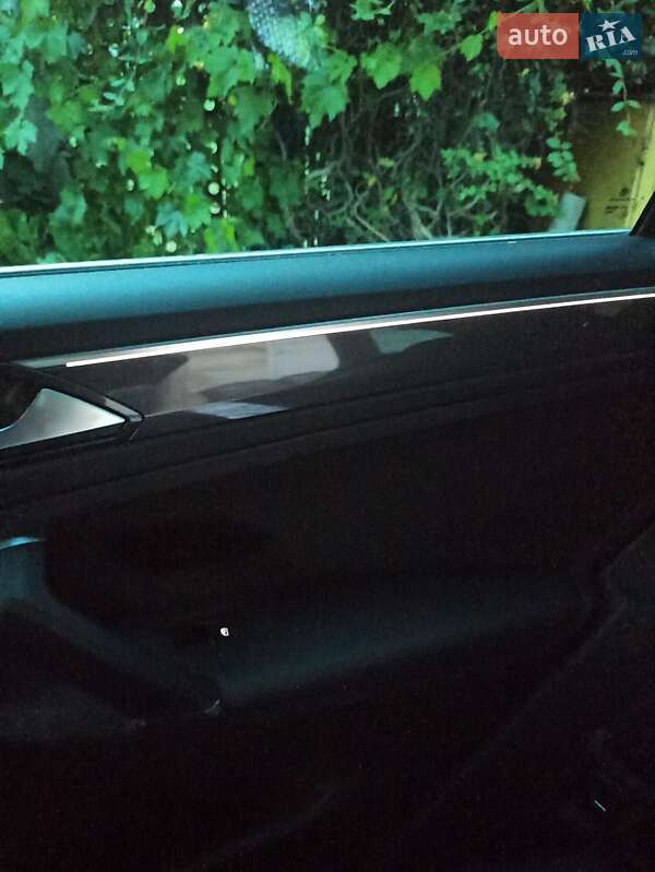 Внедорожник / Кроссовер Volkswagen Tiguan 2018 в Вознесенске