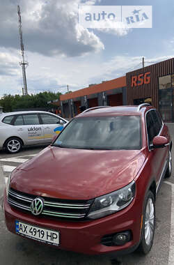 Внедорожник / Кроссовер Volkswagen Tiguan 2013 в Харькове