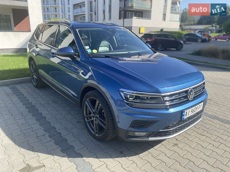 Внедорожник / Кроссовер Volkswagen Tiguan 2018 в Львове