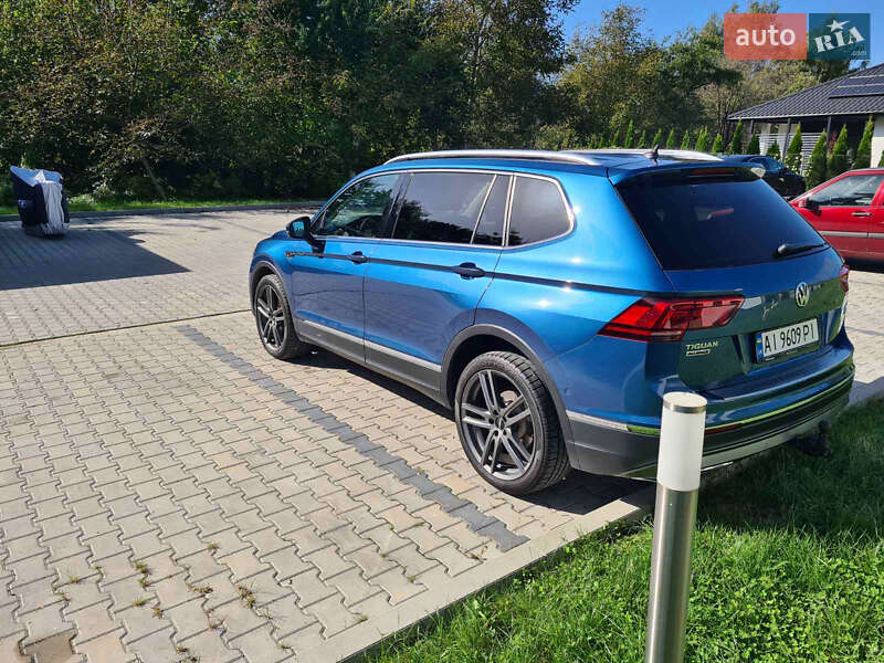 Внедорожник / Кроссовер Volkswagen Tiguan 2018 в Львове