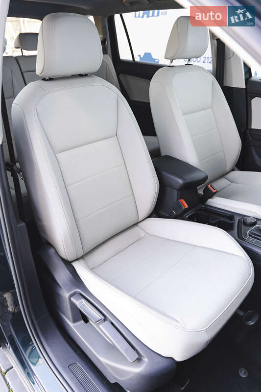 Внедорожник / Кроссовер Volkswagen Tiguan 2019 в Луцке