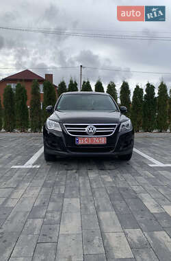 Внедорожник / Кроссовер Volkswagen Tiguan 2009 в Луцке