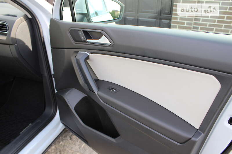 Внедорожник / Кроссовер Volkswagen Tiguan 2018 в Сумах фото 54 Внедорожник / Кроссовер Volkswagen Tiguan 2018 в Сумах