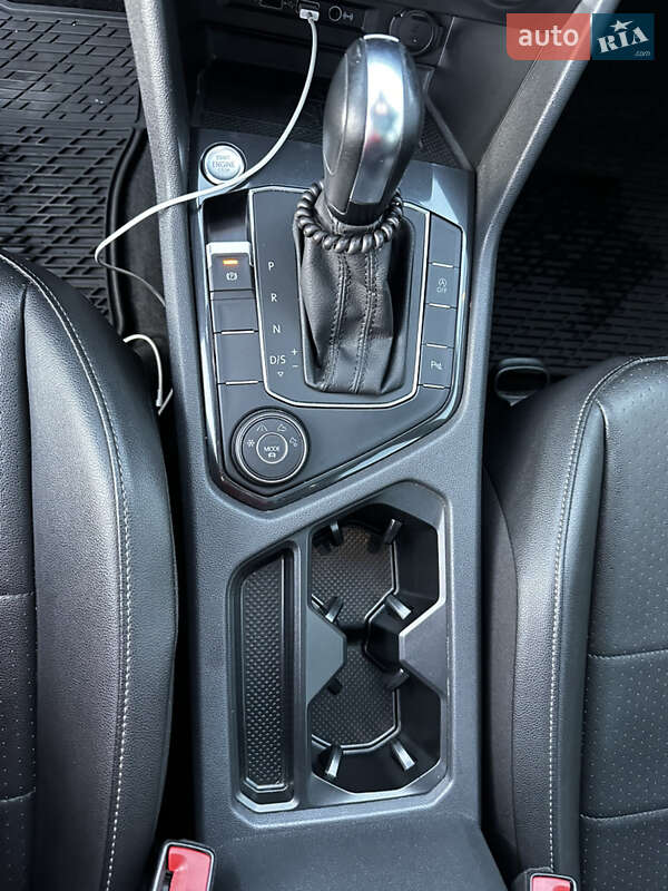 Внедорожник / Кроссовер Volkswagen Tiguan 2020 в Запорожье