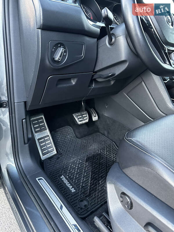 Внедорожник / Кроссовер Volkswagen Tiguan 2020 в Запорожье