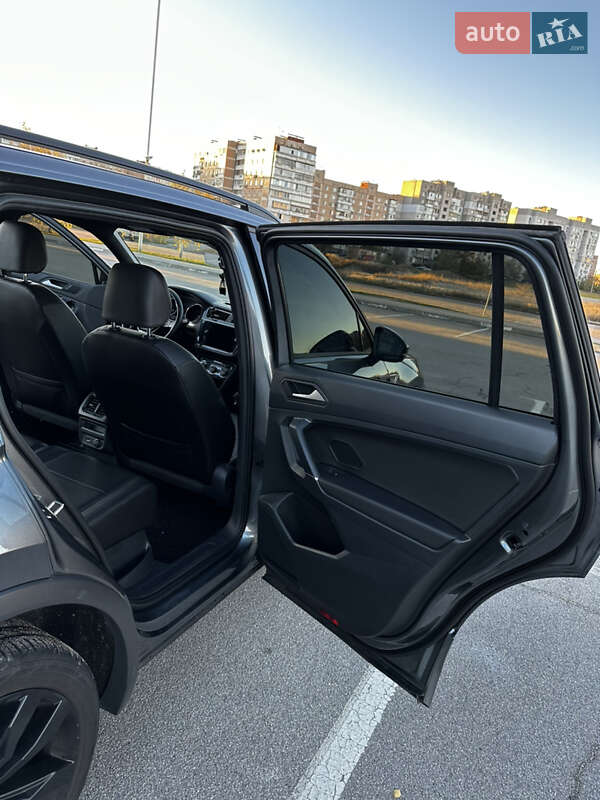 Внедорожник / Кроссовер Volkswagen Tiguan 2020 в Запорожье